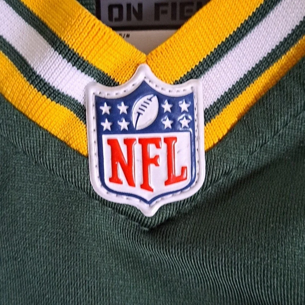 Nike Youth On Field NFL Green Bay Packers Aaron Rodgers Football Jersey M(10-12)